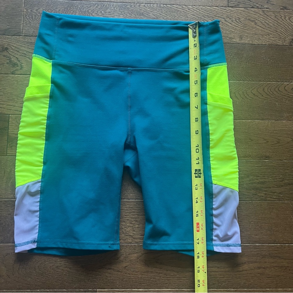 Fabletics Shorts - Picture 9 of 13